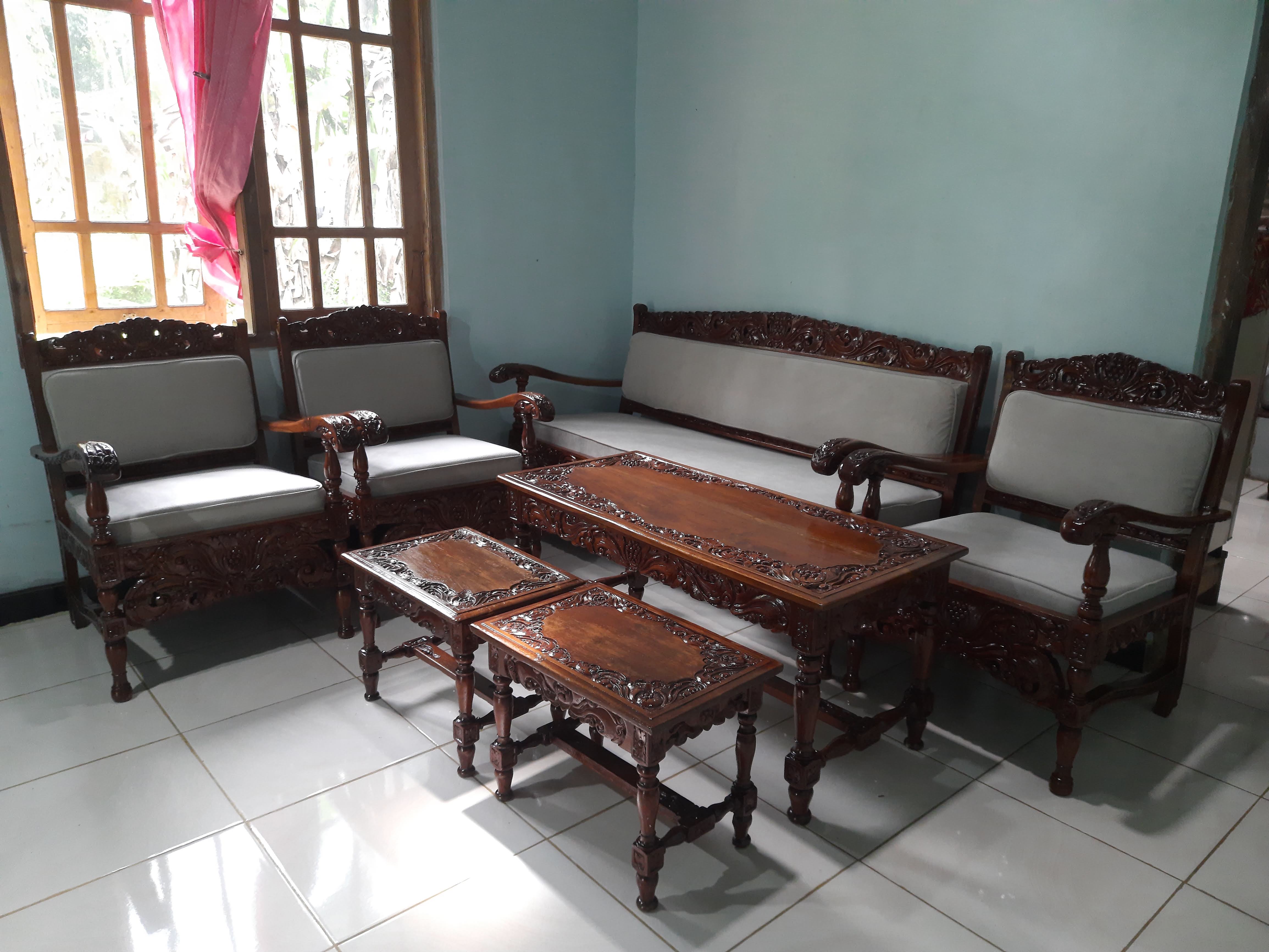 Cara Plitur Furniture Agar Tampak Seperti Baru